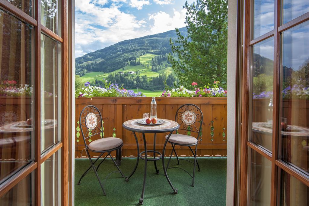 Silberkrug Otel Dorfgastein Oda fotoğraf